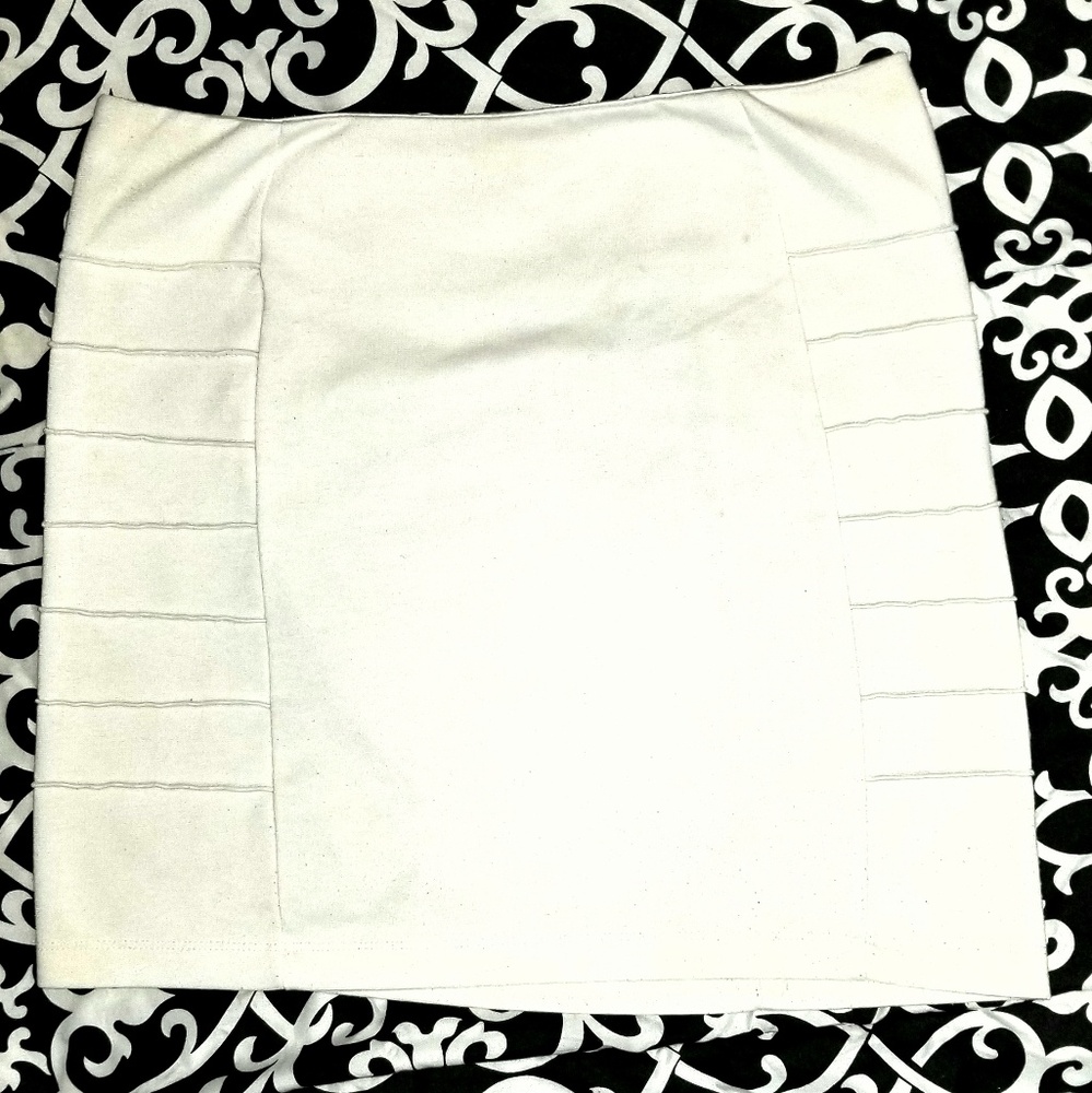 White bodycon Skirt